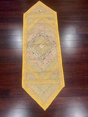 Handcraft Golden Yellow Floral Embroidered Table Runner